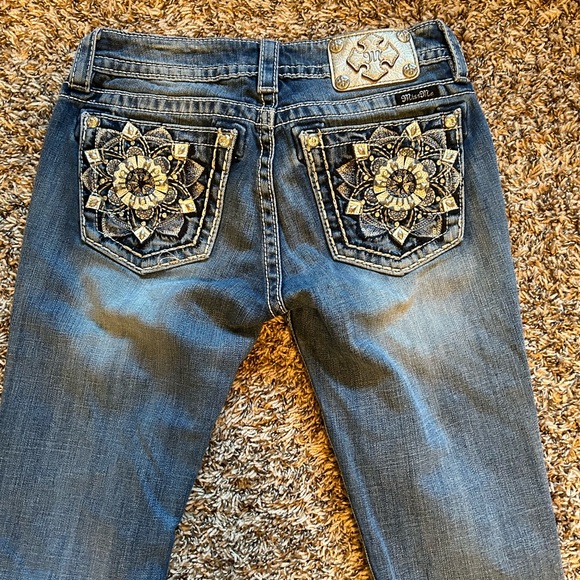 Miss Me Mid Rise Signature Boot Jean - Picture 5 of 8